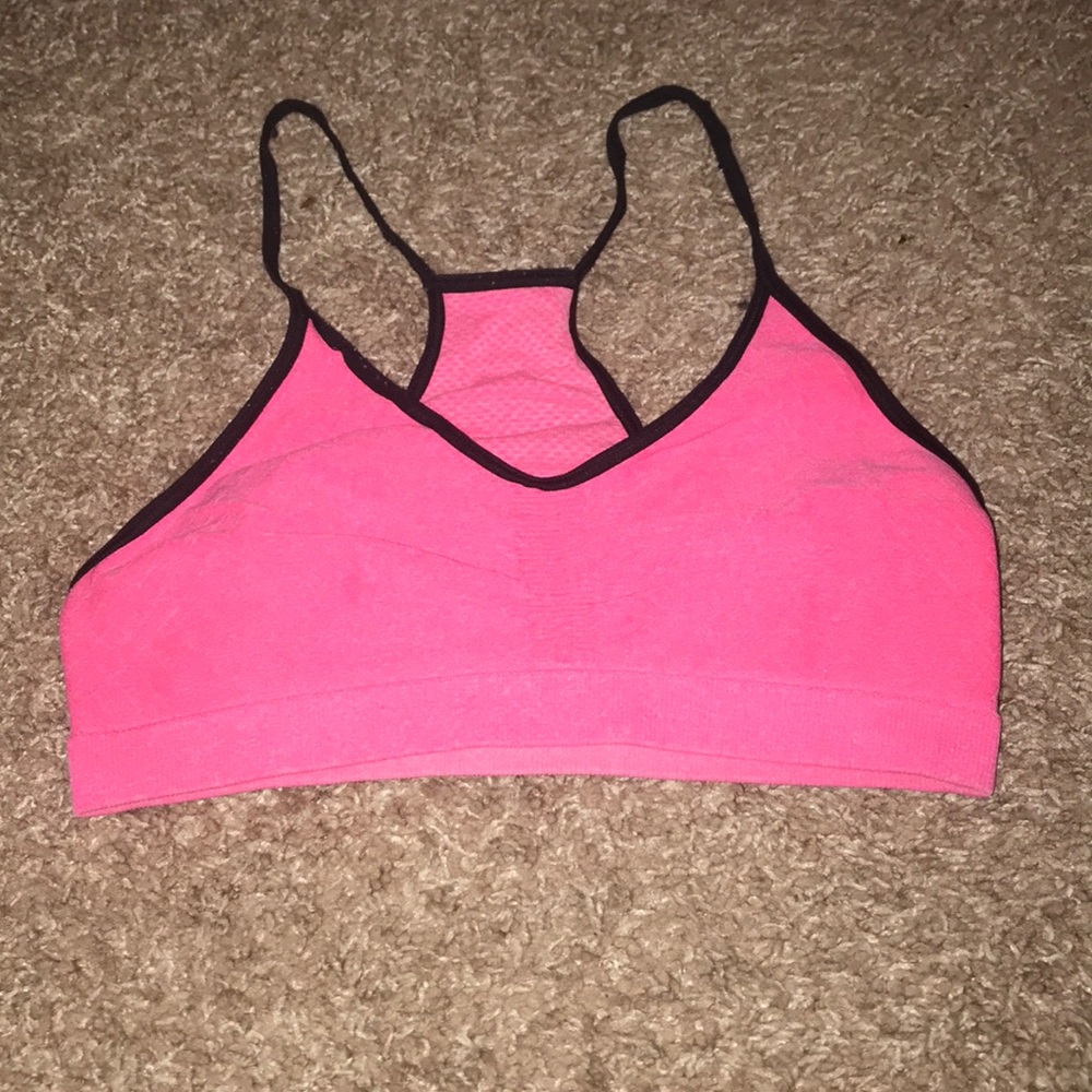 Sports bra!! Never worn!!!